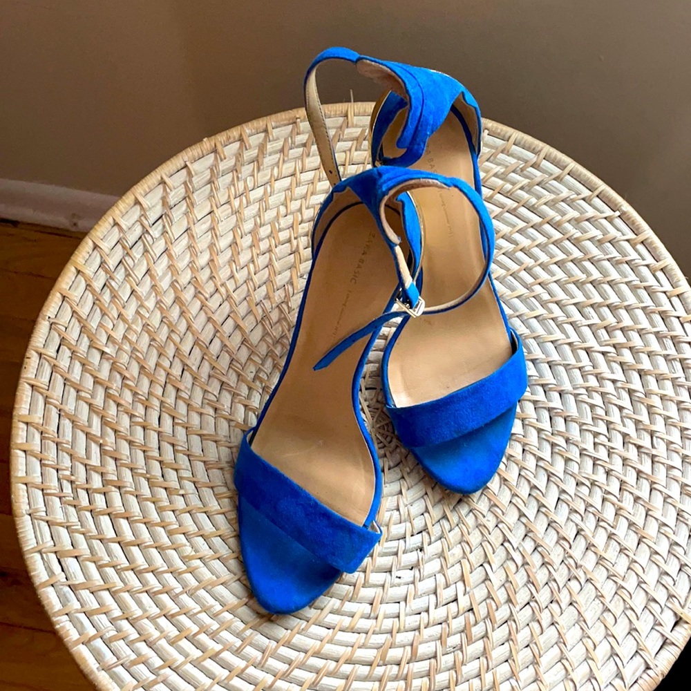 Zara blue suade strap heel